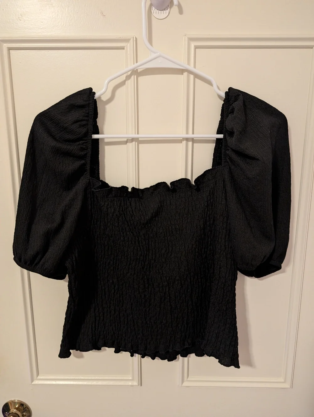 H&M Black Puff Sleeve Smocked Top - Picture 2 of 3